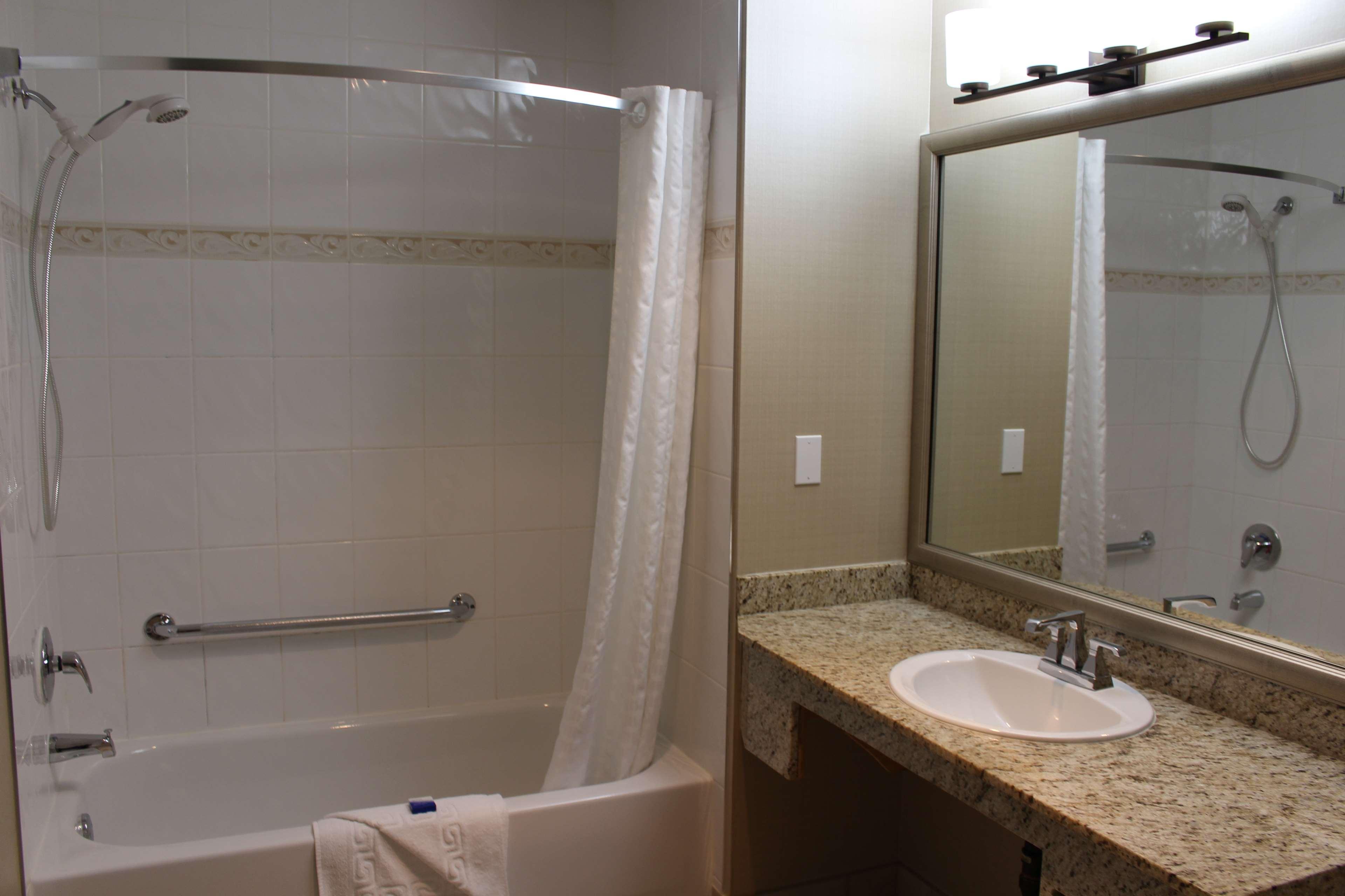 סארי Best Western King George Inn & Suites מראה חיצוני תמונה