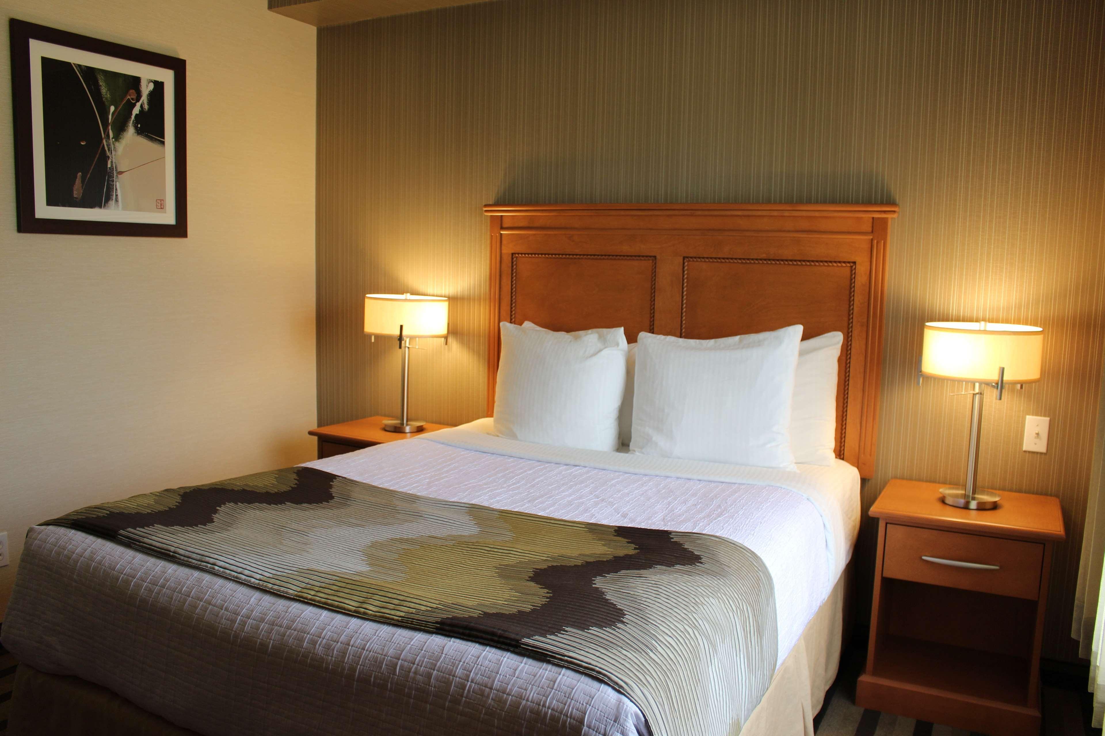 סארי Best Western King George Inn & Suites מראה חיצוני תמונה