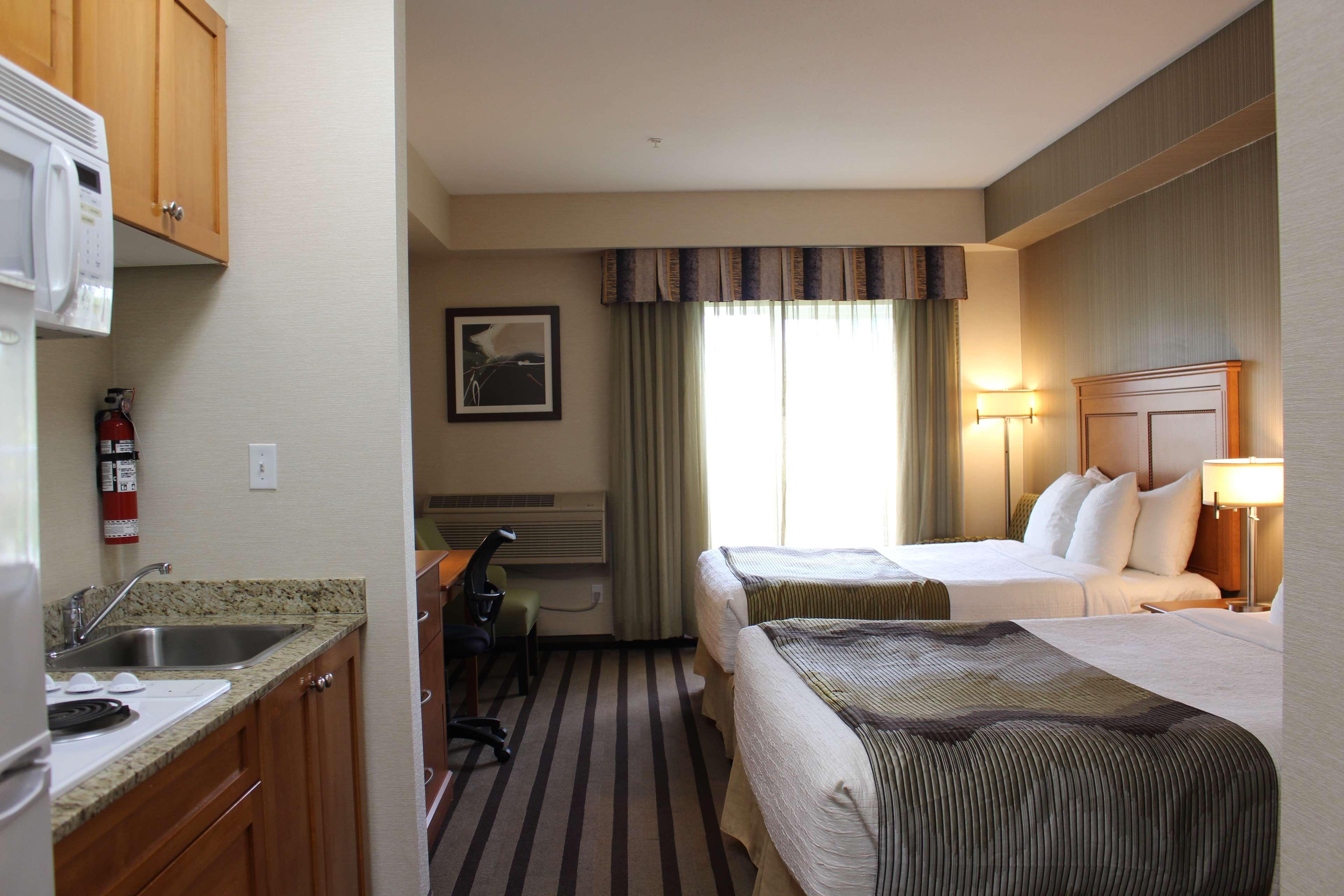 סארי Best Western King George Inn & Suites מראה חיצוני תמונה