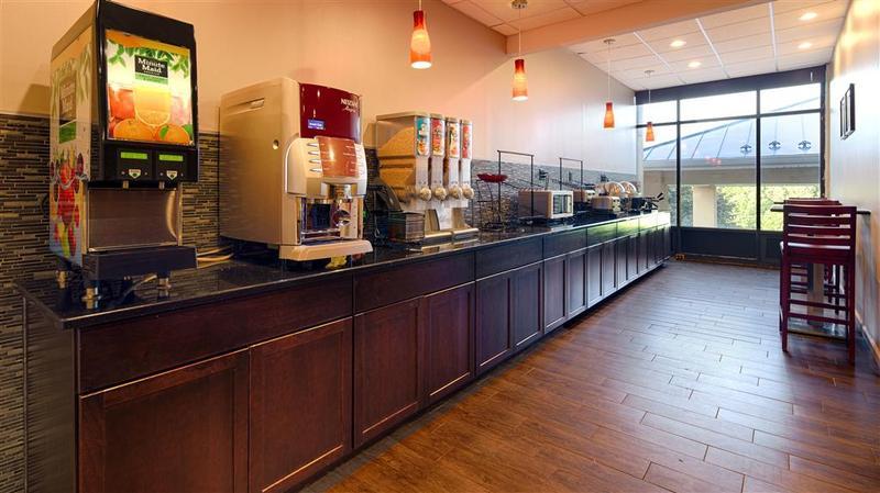 סארי Best Western King George Inn & Suites מראה חיצוני תמונה