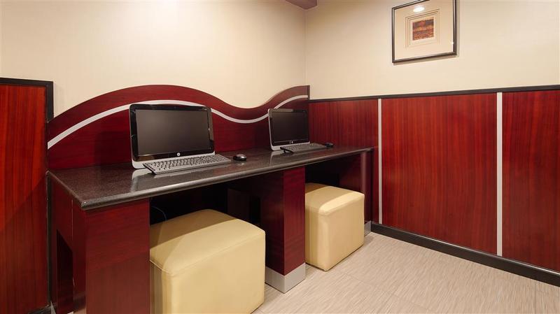 סארי Best Western King George Inn & Suites מראה חיצוני תמונה