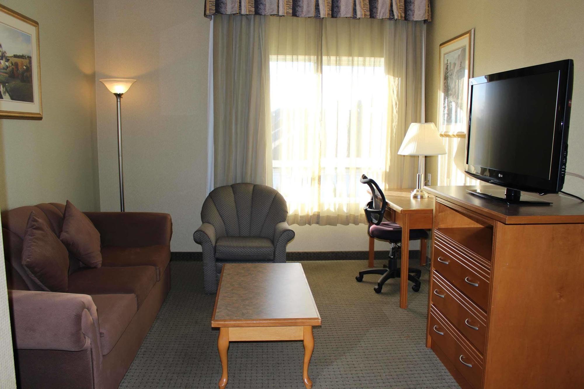 סארי Best Western King George Inn & Suites מראה חיצוני תמונה