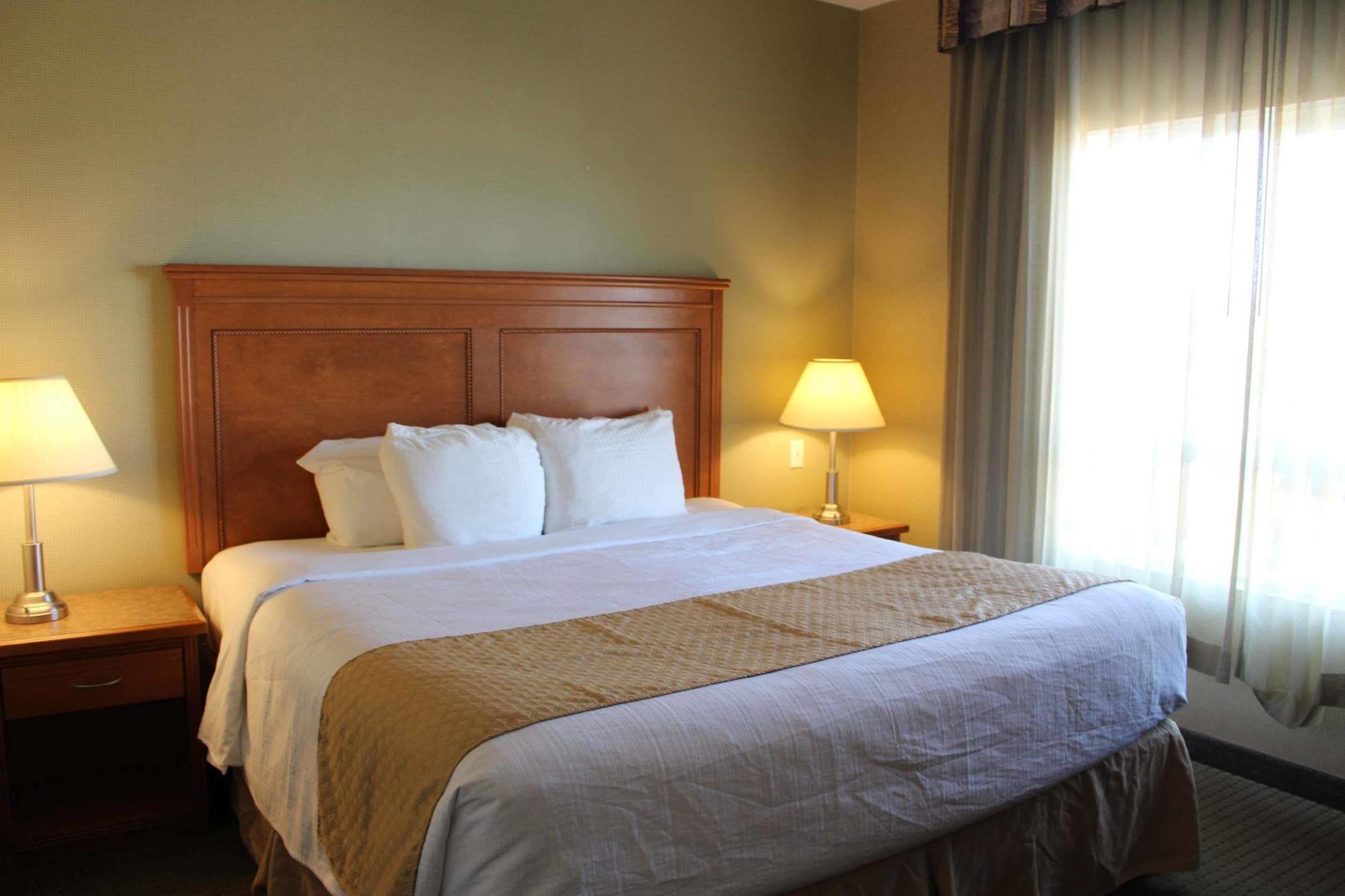 סארי Best Western King George Inn & Suites מראה חיצוני תמונה
