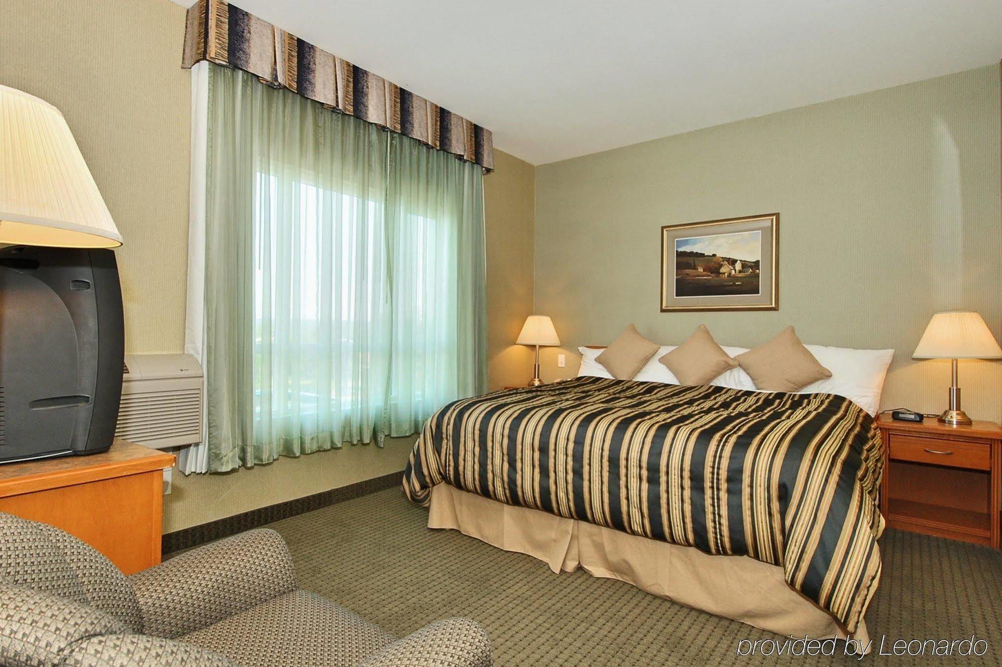סארי Best Western King George Inn & Suites חדר תמונה