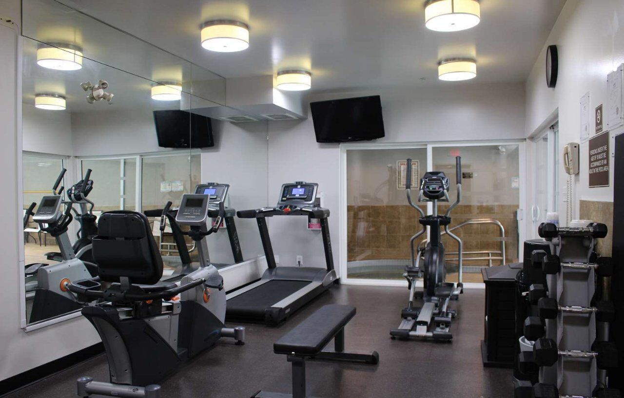 סארי Best Western King George Inn & Suites מראה חיצוני תמונה